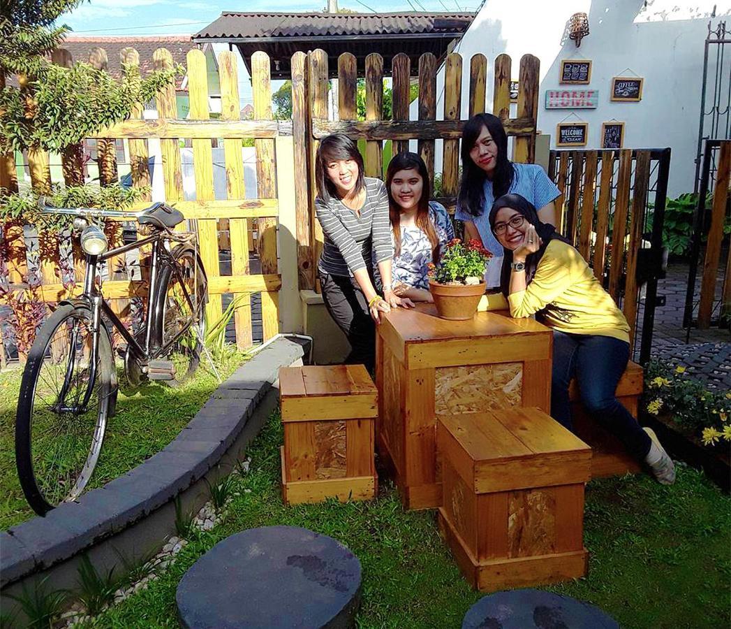 Rumah Roso Homestay Yogyakarta Exterior photo