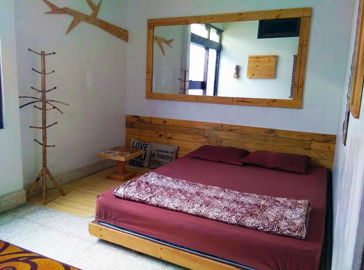 Rumah Roso Homestay Yogyakarta Exterior photo